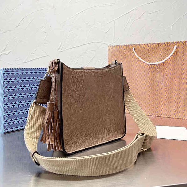 

shoulder bags designer handbags totes luxury bags leather tassel crossbody bag classic messenger fashion bag purse 220901