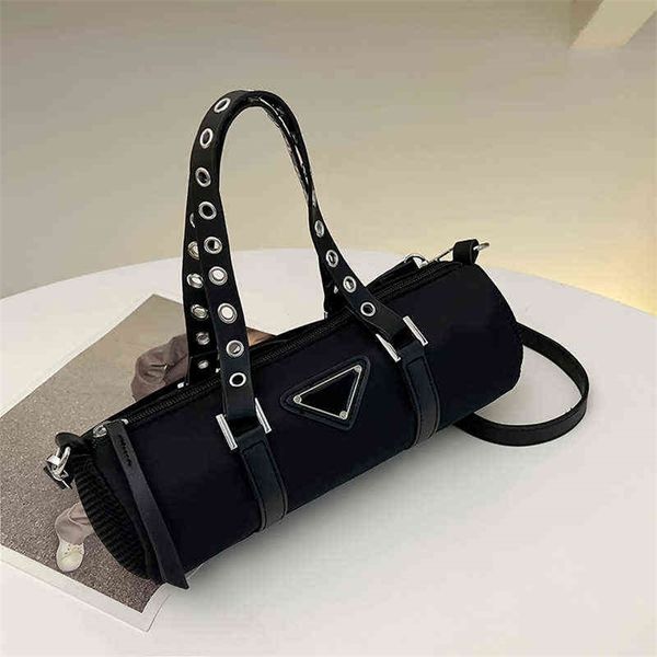 

fashion bag black hand women's summer 2022 new niche design cylinder high sense versatile messenger bag