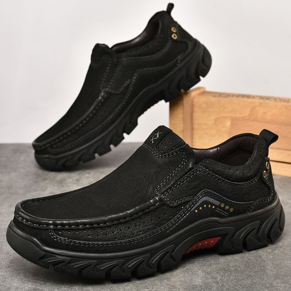 

outdoor shoes autumn 2022 black flexible breathable wear-resistant shock-absorbing anti-skid anti-collision soft sole suitable for men, Red;white
