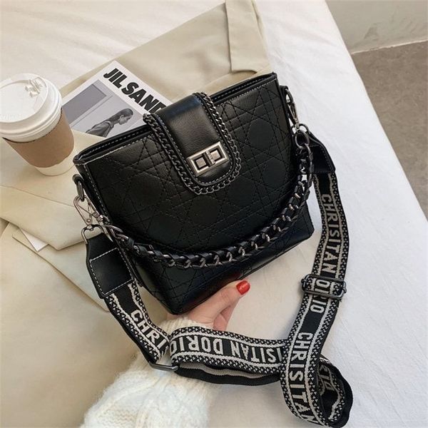 

fashion bag super woven chain embroidered thread small fragrance underarm wide webbing women's bag autumn and winter texture versatile