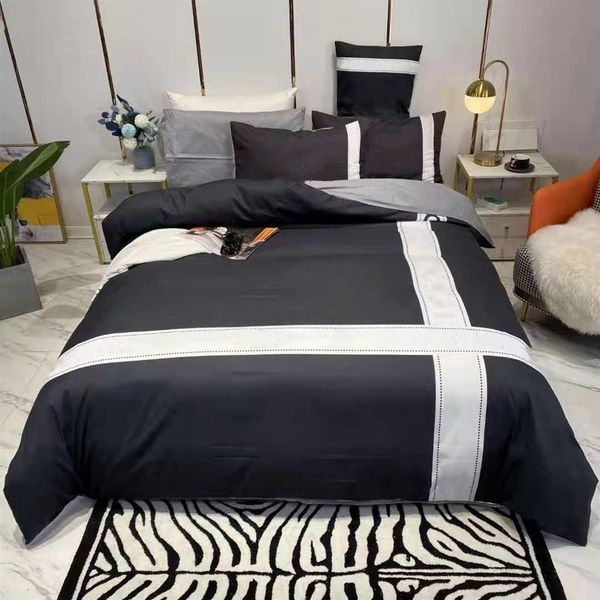 

cotton bedding sets 4pcs designer letter strip digital printing bedclothes pillow sheet soft  size comforter cover249r