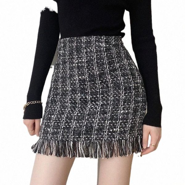 

skirts skirts 2022 spring summer women woolen mini skirt in a cage vintage plaid tassel skater high waist checkered kawaii l7sb#, Black
