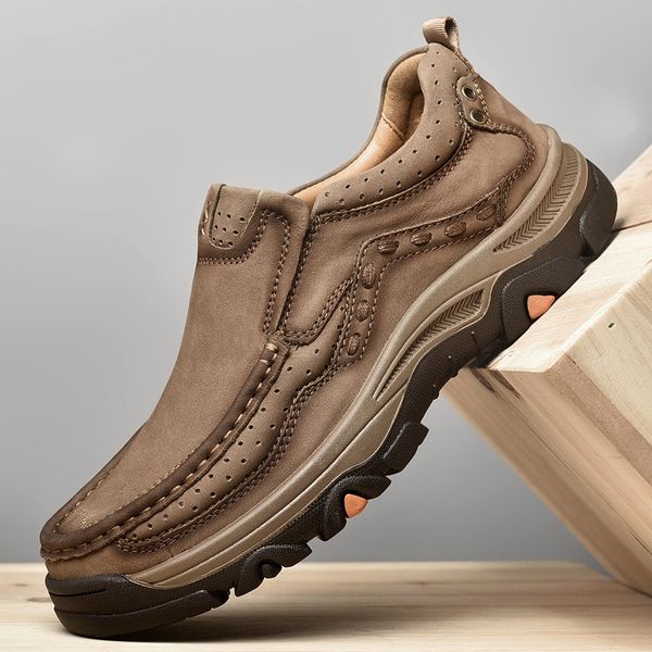 

leather shoes autumn 2022 brown flexible breathable frosted upper wear-resistant shock-absorbing non slip soft sole suitable for men, Red;white