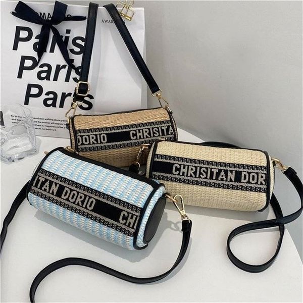 

2022 new shoulder bag fashion bag super style french drum shoulder bag v2g1