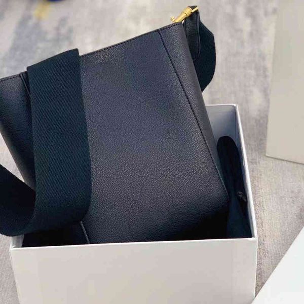 

cross body brand ce bag large capacity water bucket women's autumn and winter cross bag 22 new fabric wide strap one shoulder tote bag