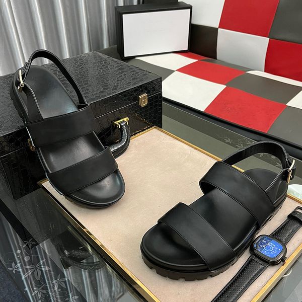 

popular spring and summer new mens sandal with brand logo on the upper to highlight brands charm fashion classic simple summer style famous, Black