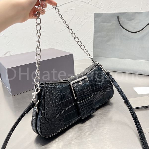 

bag new womens designer messenger shoulder bag fashion chain handbag light luxury retro avant garde can be spicy and cool