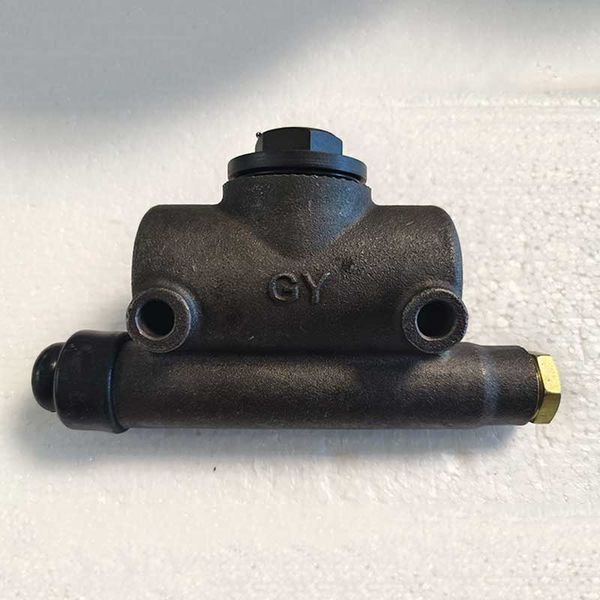 

gyzs1021 brake master cylinder is compatible with some agricultural diesel tricycles such as shifeng wuzheng