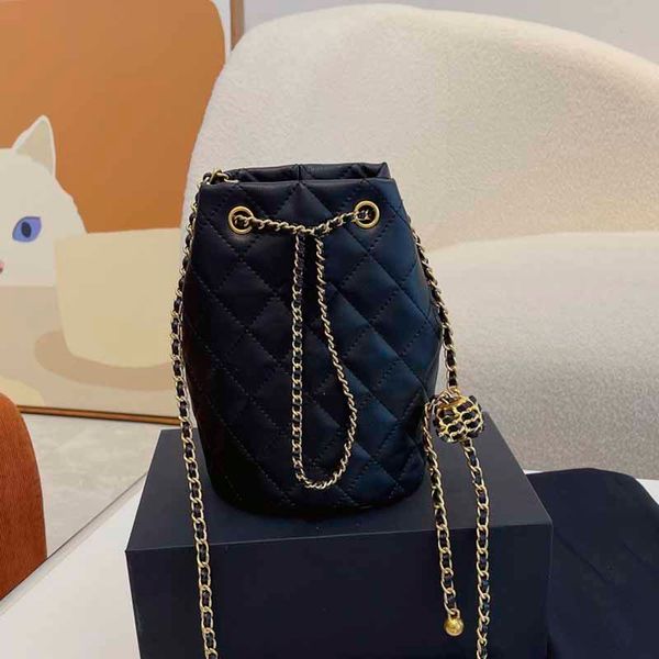 

luxury bucket wallet crossbody bags wholesale black leather classic handbags tote chain gold-tone metal adjustere