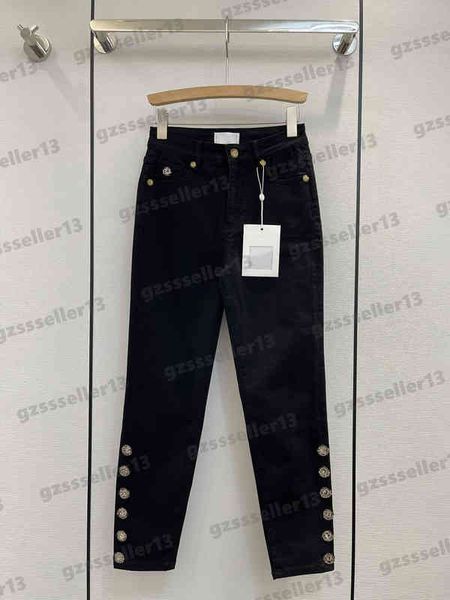 

fashion womens jeans cn metal button logo embellished jeans autumn comfort fabric black cotton straight skinny pants luxury designer women c, Blue