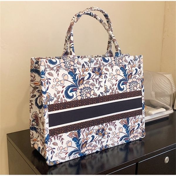 

fashion bag sweet cool large capacity female 2022 spring and summer new versatile college student class commuting bag one shoulder tote bag