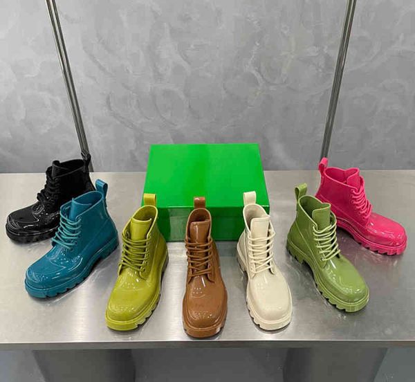 

casual shoes 2022 new plastic waterproof martin boots for male and female lovers jelly color thick bottom antiskid short tube rain boots, Black