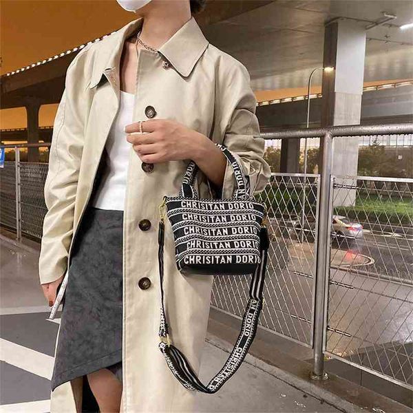 

shoulder bags 80% off female version autumn style small dish basket tide canvas portable one tot bags