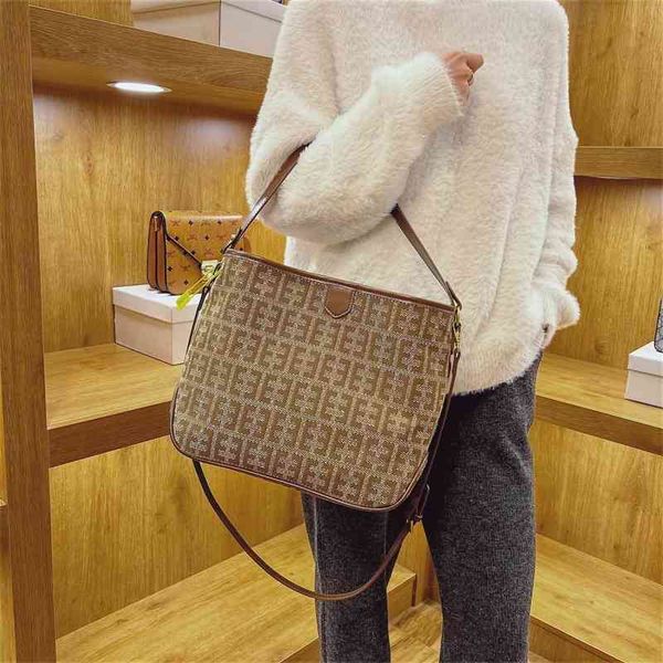 

fashion bag handbags on senior sense old flower large female fashion commuter ve
