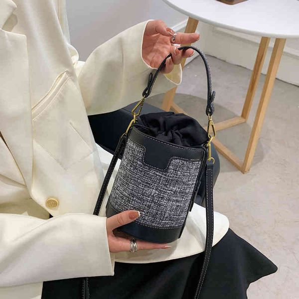 

messenger bags bucket bag female new portable cylindrical sling shoulder tidal canvas contrast color messenger handbags