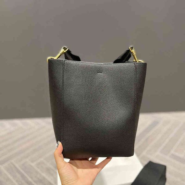 

shoulder bag cebag tote bag designer bags leather handbag women bucket bag solid color crossbody bags fashion wide strap hardware buckle 220
