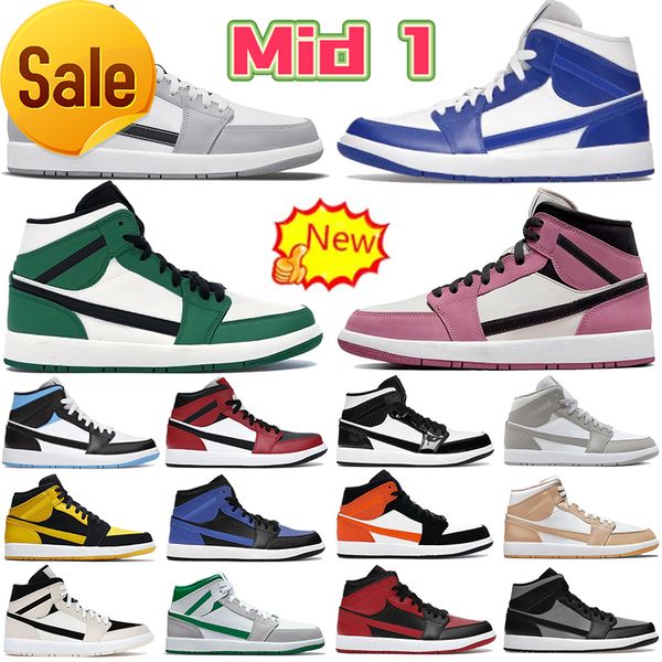 

sports boots 2022 mid 1 1s basketball shoes light smoke grey 2.0 kentucky university blue black white pine green shadow red barely orange ca