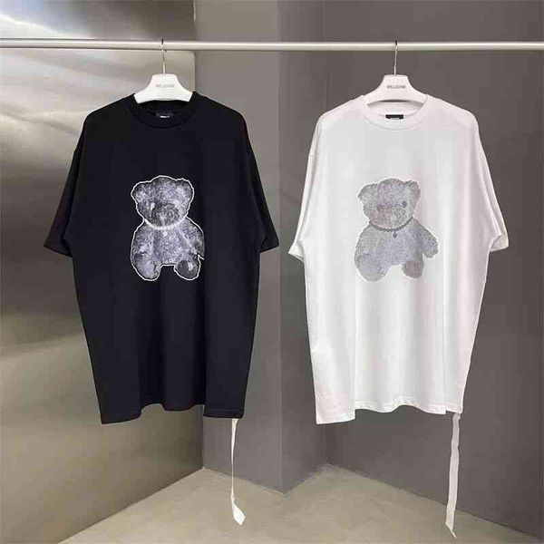 

welldone men's t shirt of 3m reflective pearl necklace luminous bear short sleeve t-shirt shirts classic brand loose casual fashion shi, White;black