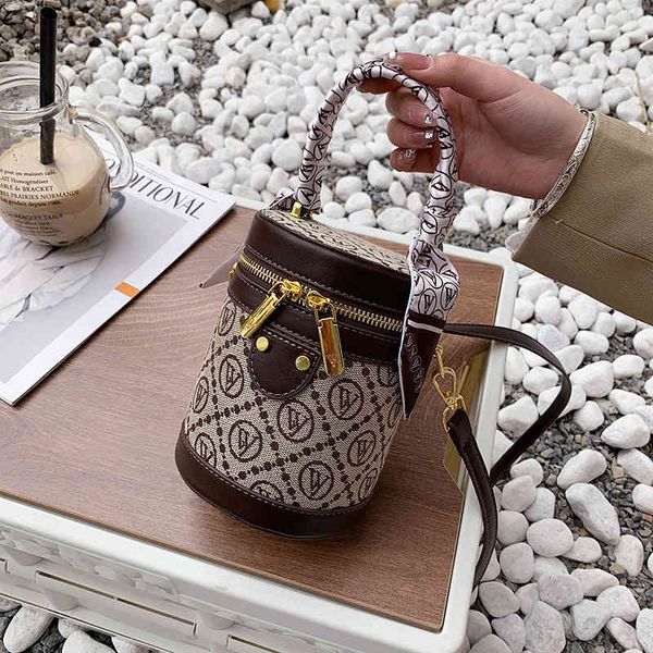 

bags style cylinder bag 2022 new silk scarf decoration women's single shoulder portable messenger bucket bag purses