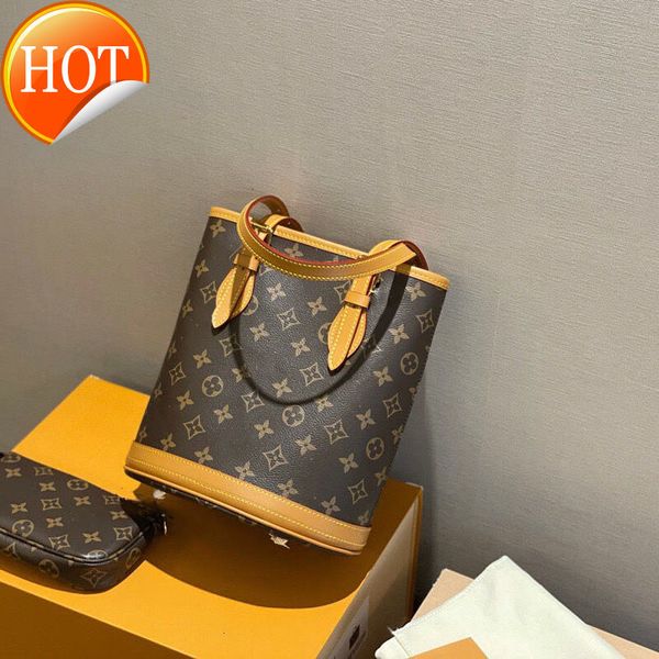 

designer bags autumn 2022 new leather 08 women's vintage drawable bucket single shoulder crossbody classic versatile light luxury small