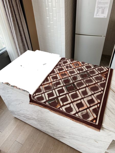 

23ss 4colors soft scarf women shawls retro classic checked shawl brand cashmere scarf, Blue;gray