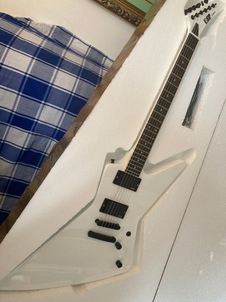 

6 strings black white active pickups electric guitar custom selling
