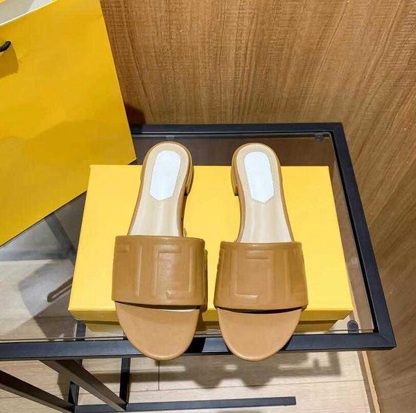 

leather slipper luxury classic sandbeach sandals summer women leisure slippers designer brand flat bottom sandal fashion lady with original, Black