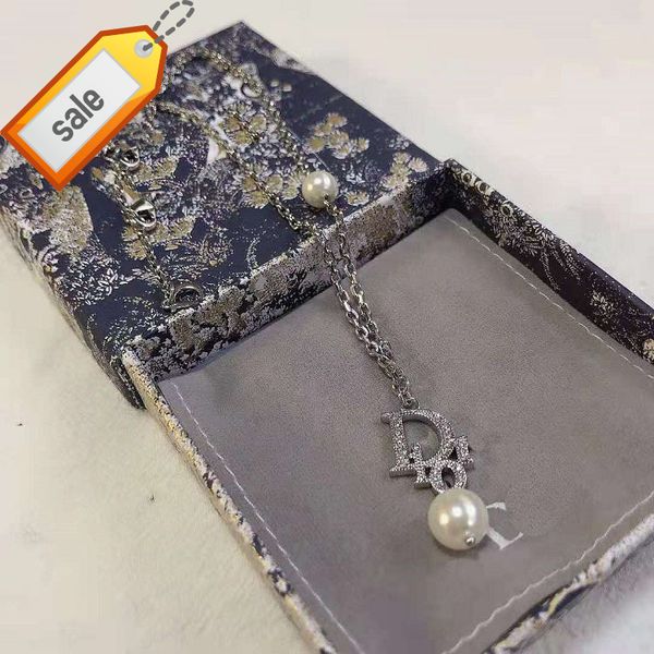 

luxury designer necklaces for women d family letter diamond pearl clavicle chain necklace, Silver