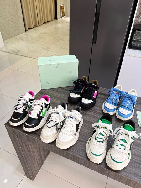 

2023mens running shoes mens womens ultra white black solar grey orange global currency gold metallic run designer casual 0523