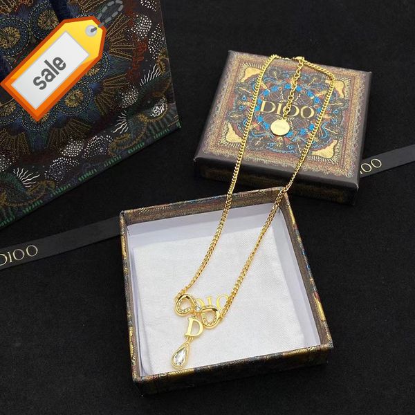 

luxury designer necklaces for women d family / di car cd bow d-shaped pendant necklace simple and generous versatile fashion female clavicle, Silver