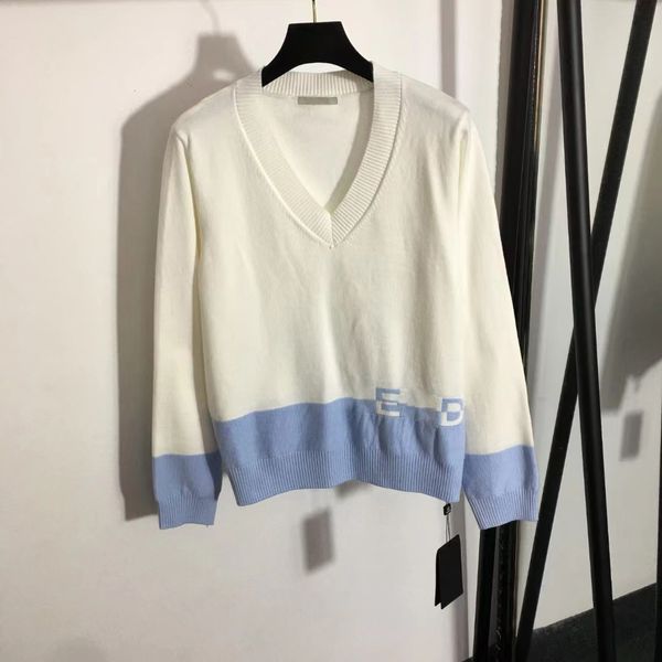 

22 designers knit fashion knits tees women triangle mark letter shirt new stripe patchwork knit jumper green sml sportswear streetwear v-nec, White