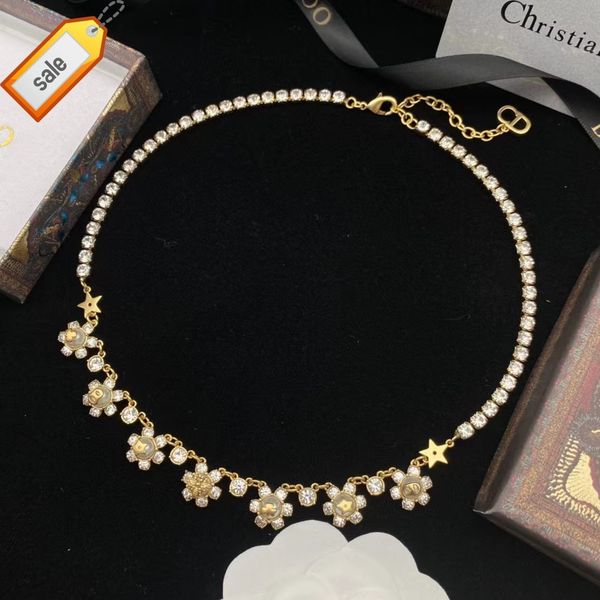 

luxury designer necklaces for women dijia / dejia 2022 new geometric star petal pearl diamond necklace female brass material, Silver