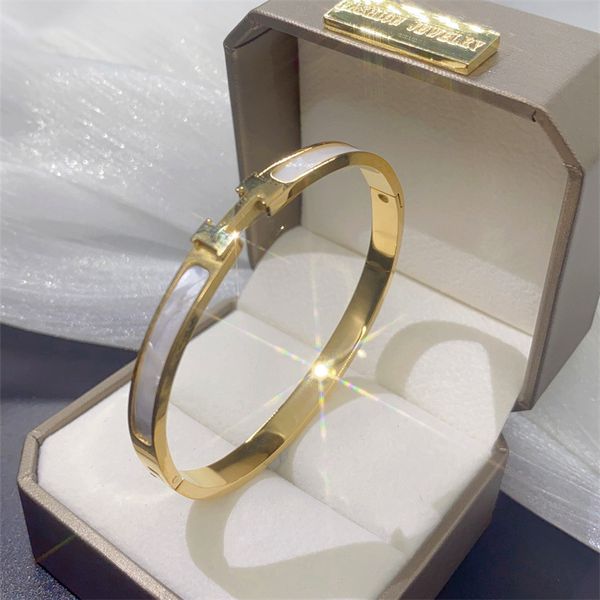 

luxury women style white shell h bangle bracelet for women gift, Black