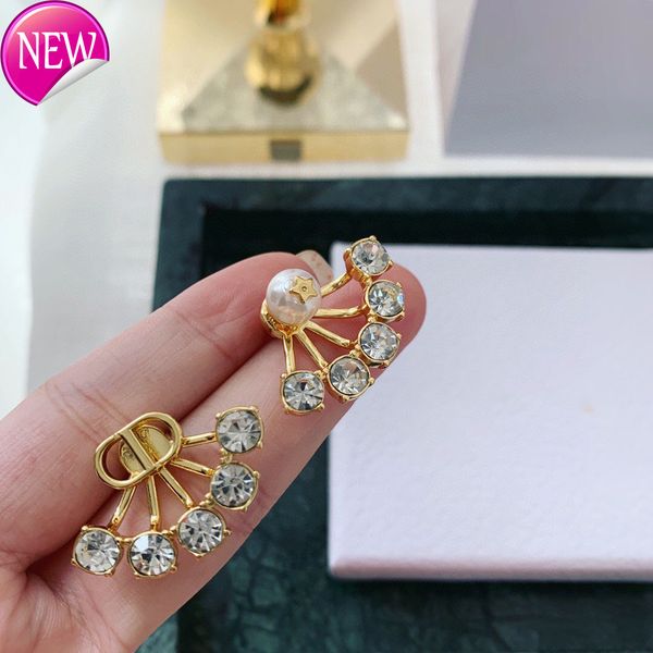

luxury brand design earrings d family new crystal fan asymmetric cd earrings net red noble girl s925 silver needle letter, Golden;silver