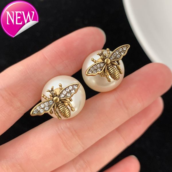 

luxury brand design earrings d family / di pair letter little bee pearl earrings female fashion personality light, Golden;silver