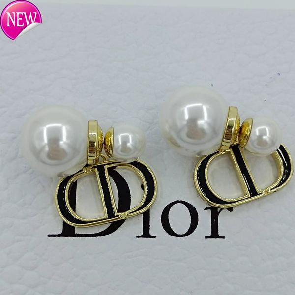 

luxury brand design earrings d family new pearl earrings female cd letter small fragrance celebrity gold light classic ins, Golden;silver