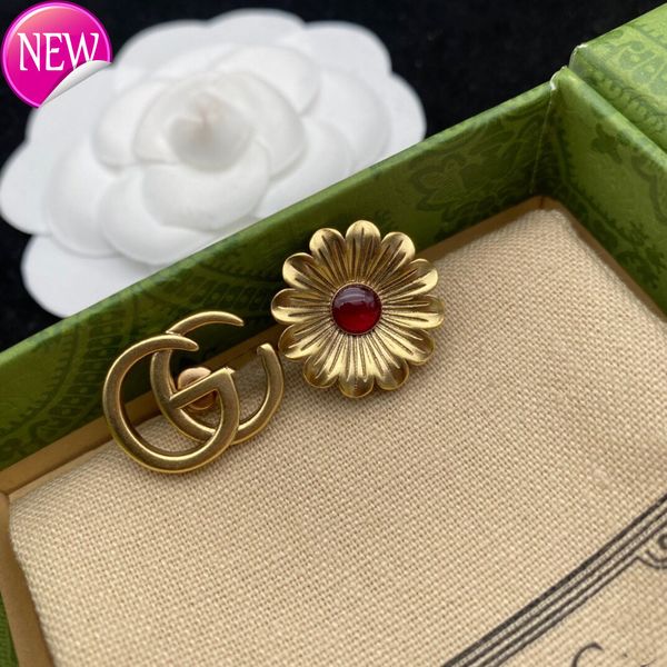 

luxury brand design earrings g family gujia 2022 new double g flower diamond earrings women's net red fashion, Golden;silver