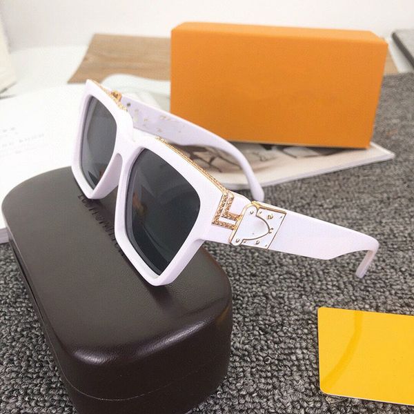 

wholesale designer sunglasses original eyeglasses outdoor shades frame fashion classic lady mirrors for women and men glasses, White;black