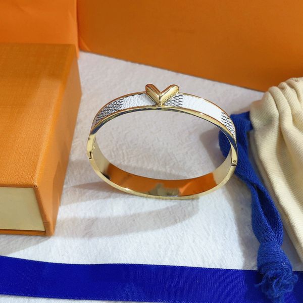 

leather bracelets designer charm women and men metal bracelet fashion classic simple jewelry friendship valentine's day gift high quali, Golden;silver