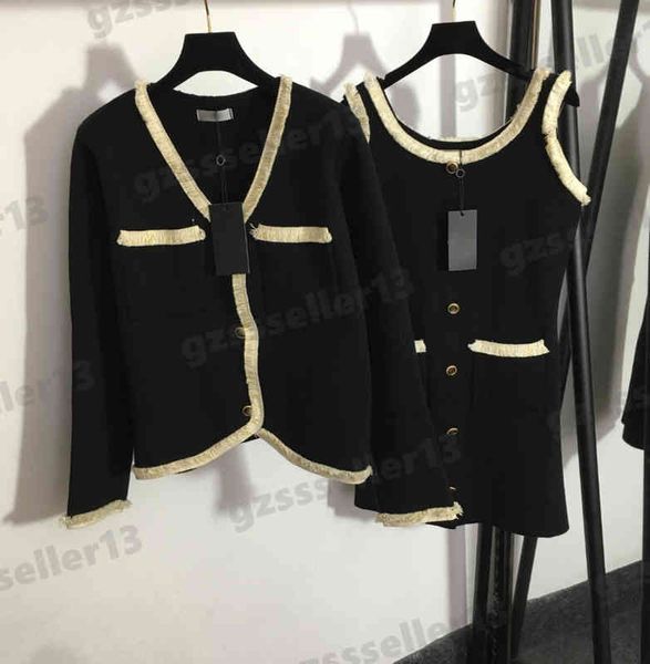 

womens knitting two pieces dress fashion brand two-piece sets 2022aw cardigan jacket and dress suit luxury designer women clothing 0912, White