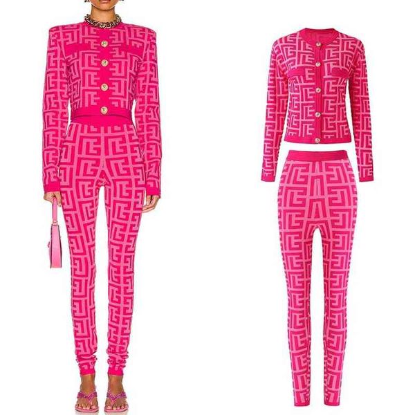 

women's two piece pants 2022 early autumn european and american fashion new labyrinth jacquard sweater lion button round neck cardigan, White