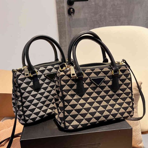 

designer handbag women crossbody bags fashion shopping tote crossbody female triangle print purses 220510