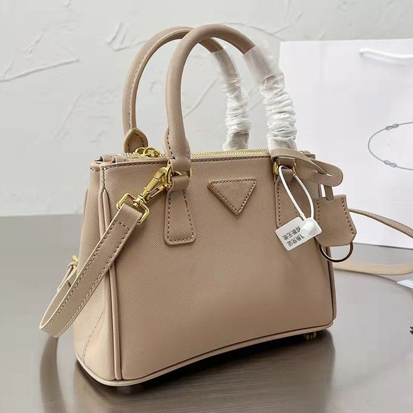 

tote bag designer bags the totes designers women shoulder crossbody leather luxury handbags large capacity backpack classic luxurys uxta