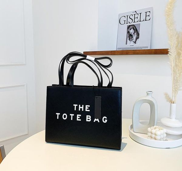 

fashion handbag retro letter women's tote large capacity commuter messenger bag