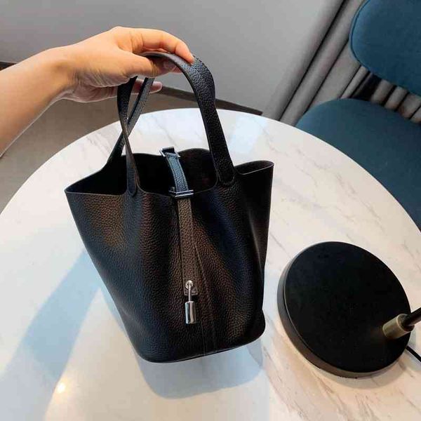 

counter the same model of haniujia haniu's small vegetable basket bag bucket hand