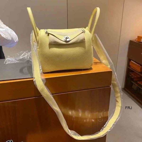 

designer lindi bags herme handbags 2022 new messenger female mini bag doctor leather pillow single shoulder me rmrk