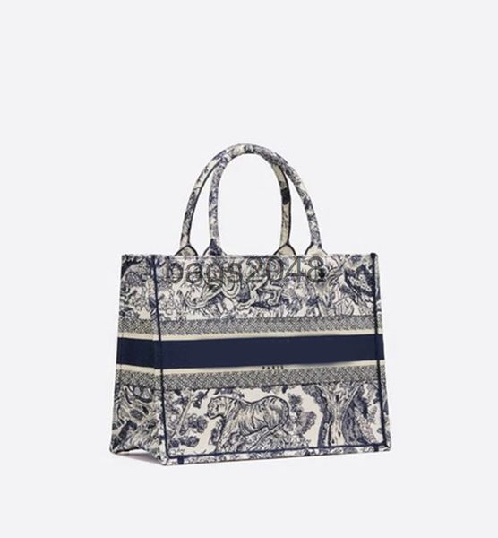 

evening ddio bags fashion wedding designer bags luxury handbags shoulder bag genuine leather strap metal pendant lady messenger cowhide