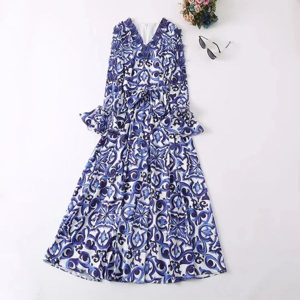 

casual dresses new european and american women's wear for winter 2022 long sleeve butterfly embroidery nail bead v neck print fashion d, Black;gray