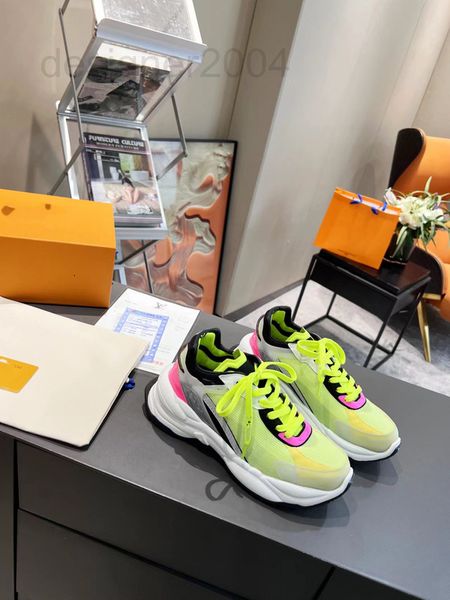 

boots designer fashion sneakers boots clear sole triple s casual dad shoes men women platform 17fw paris vintage old crystal bottom triple-s, Black