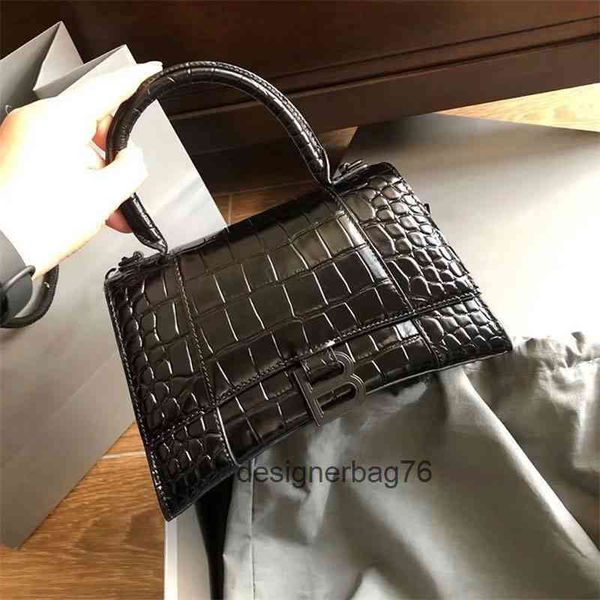 

designer bags balenciga handbag fashion 2022 b family high version women's crocodiless hourglass leather one shoulder slant cross okeg